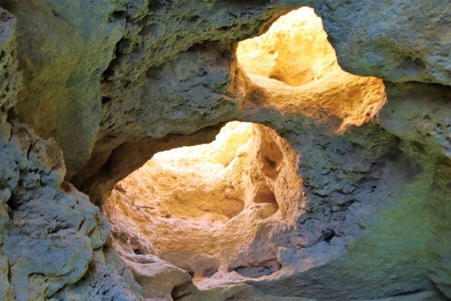 From Vilamoura: 2.5-Hour Benagil Cave and Dolphins Boat Tour - Reaching the Benagil Cave