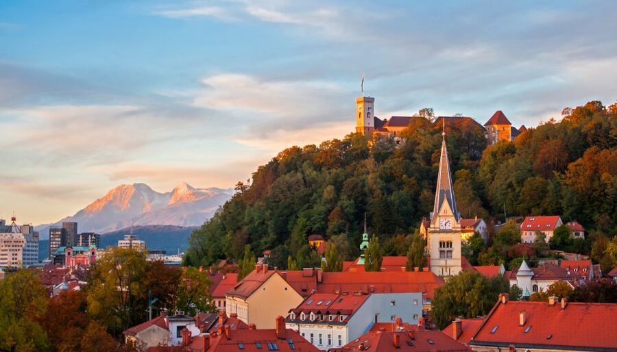 From Zagreb: Ljubljana, Postojna Cave & Predjama Castle Tour - Why this Zagreb to Slovenia day trip works