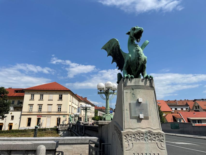 From Zagreb: Ljubljana, Postojna Cave & Predjama with Ticket - Crossing the border in a compact group