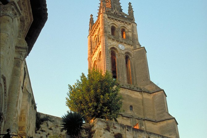 Full-day Saint-Emilion: Village, Undergrounds and Châteaux - The Monolithic Church and Saint-Émilion underground