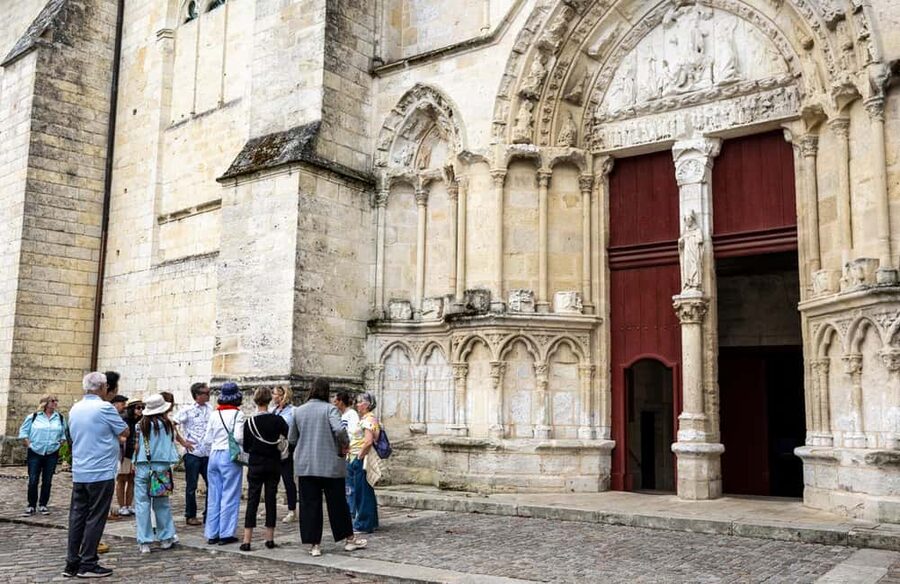 Full-day Saint-Emilion: Village, Undergrounds and Châteaux - Practical details before you book