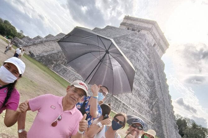Full Day Tour Chichen Itza plus Cenotes From Valladolid - Reaching Chichen Itza in the heat