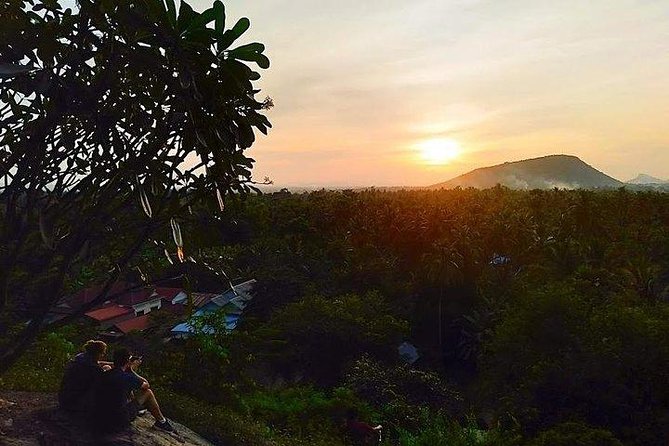 Full Day-Tour: Handicraft, Bamboo train, Killing cave. Bat cave - Kampong Pil Pagoda and the Sangke River villages