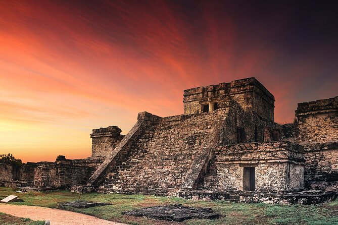Full-Day Tour of Tulum Ruins and Cenotes with Lunch - Tacos and a Mayan-style lunch