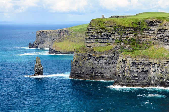 Galway to Cliffs of Moher, Aillwee Cave & Dunguaire Castle Tour - The Cliffs of Moher are the main event