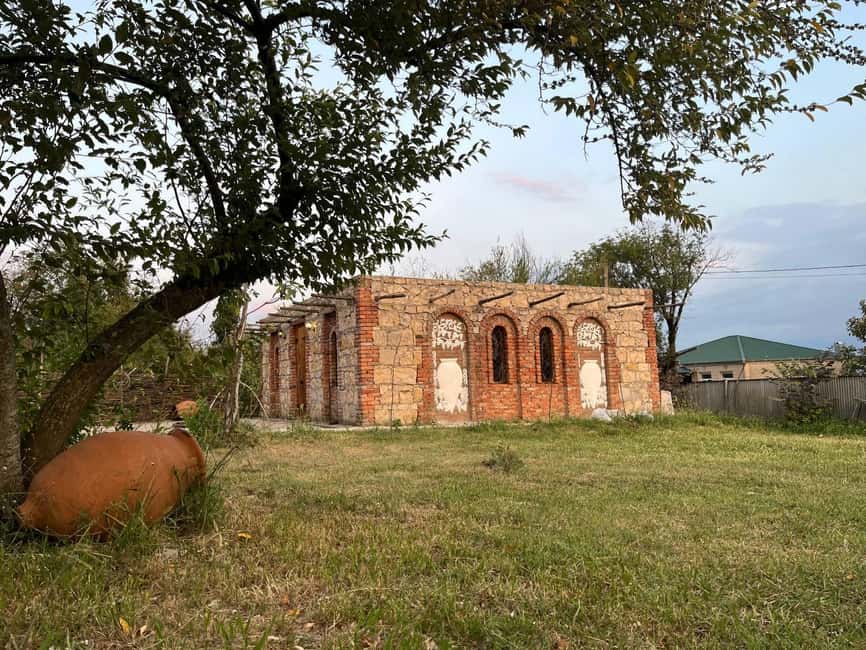 Gelati Momastery, Prometheus Cave, Sanatoriums and winetour - What the guides add to the day