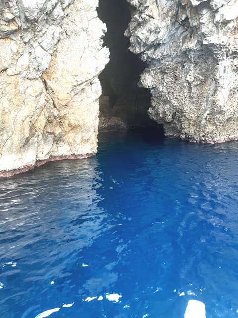 Giardini Naxos: Isola Bella and Grottos Cruise with Aperitif - Practical details that affect your day