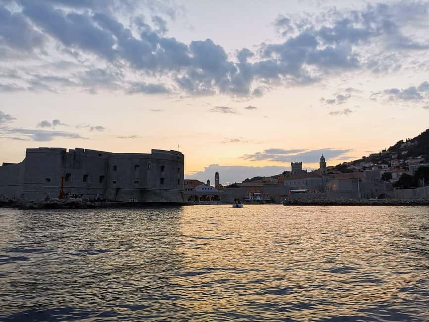 Glassboat sunset tour around Old Town & Caves in Dubrovnik - Who should book this Dubrovnik sunset cruise?