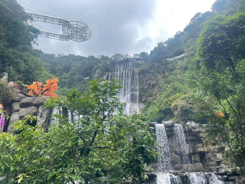 Guangzhou to Gulong Canyon and Cave Fairland PRI Day Tour - Walking into Cave Fairland