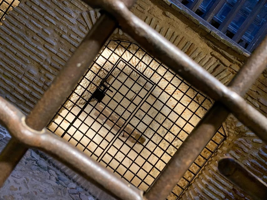 Guided Tour of Toledo Underground - The Cenizal Baths and Muslim Toledo