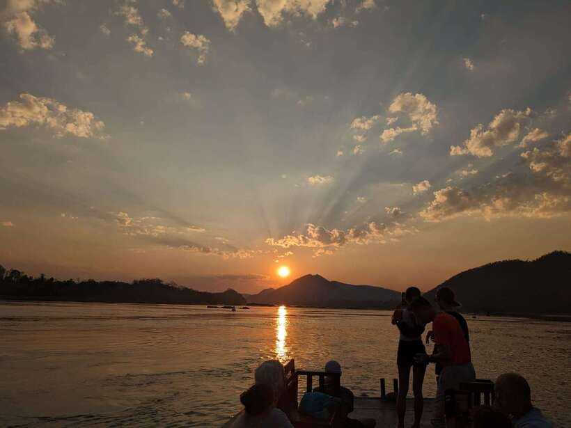 Half Day Mekong Cruise to Pak Ou Caves (Morning / Afternoon) - Morning cruise: the longer ride to the caves