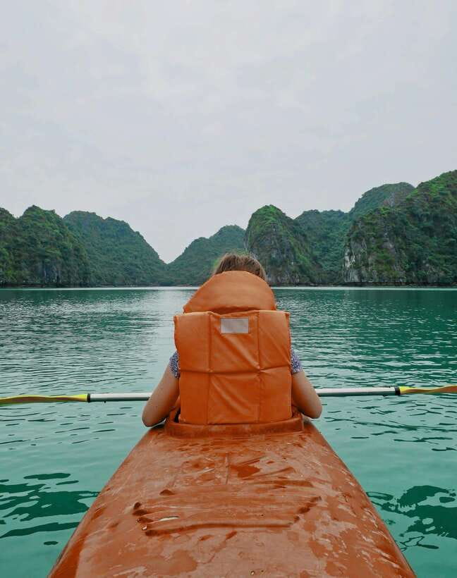 Halong Bay Luxury Cruise: Kayak&Swim,Cave, Party BEST SELLER - The Jacuzzi and sunset party on the way back