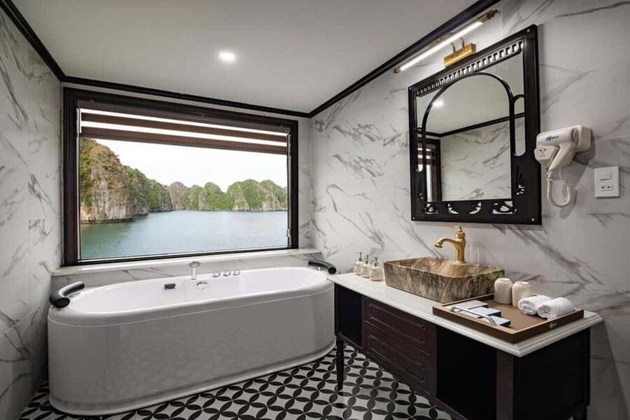Hanoi: 2-Day Ha Long Bay 4-Star Cruise with Titov Cave - Kayaking through Luon Grotto