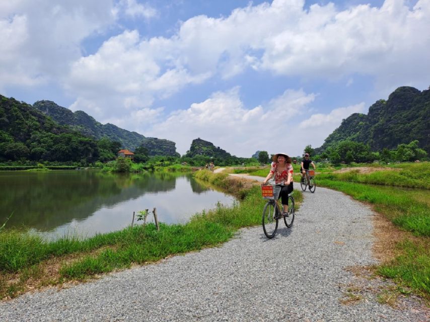 Hanoi: Ninh Binh, Hoa Lu, Tam Coc and Mua Cave Day Trip - Comfortable Transport, With a Long Day on the Road