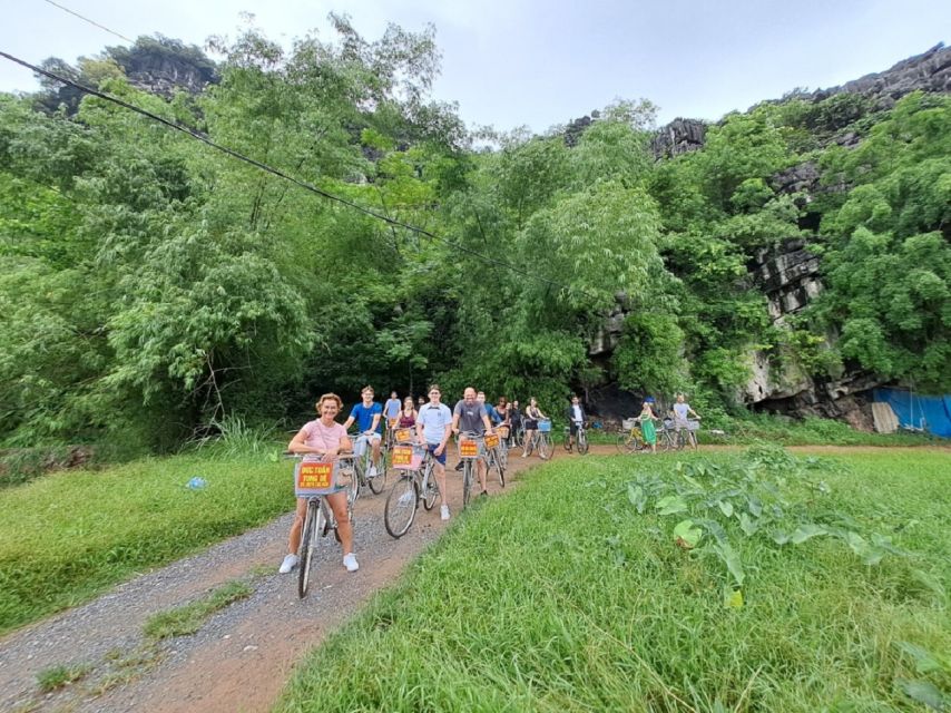 Hanoi: Ninh Binh, Hoa Lu, Tam Coc and Mua Cave Day Trip - Mua Cave and the 500-Step Test