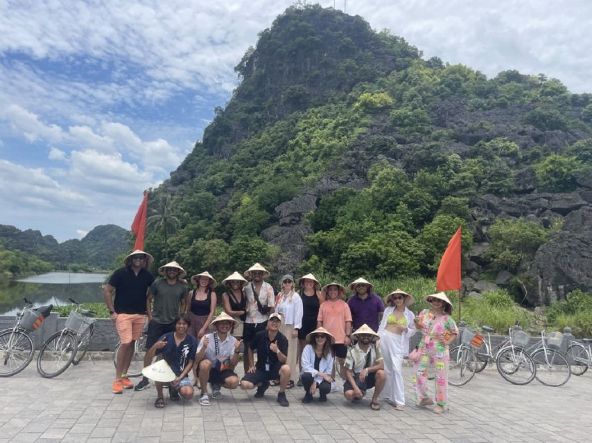 Hanoi: Ninh Binh, Hoa Lu, Tam Coc and Mua Cave Day Trip - Hoa Lu and the Temples of Vietnam’s Early Capital