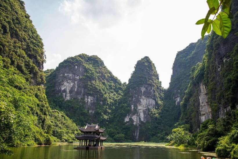 Hanoi:Ninh Binh-Trang An-Mua Cave-Hoa Lu&Cycling BEST SELLER - Hoa Lu and the first capital of Vietnam
