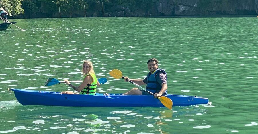 Hanoi: Roundtrip Halong Bay Islands, Caves, Kayaking & Lunch - The Hanoi to Tuan Chau transfer