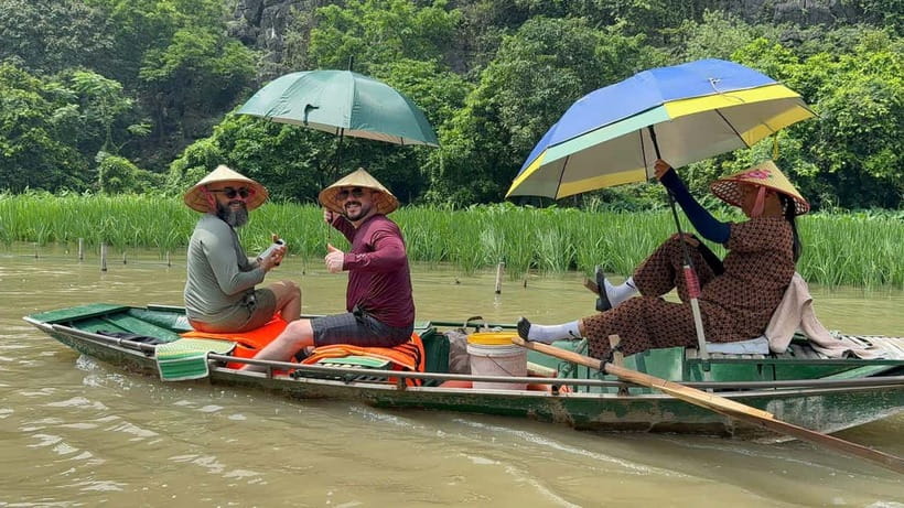 Hoa Lu Tam Coc Mua cave Day trip, best price - best selling - Mua Cave and the nearly 500-step climb