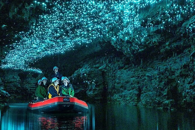Hobbiton and Waitomo Caves Arrive in Comfort and Style - What the price really covers