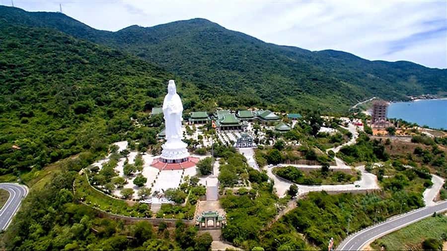 Hoi An: Marble Mountains, Am Phu Cave & Monkey Mountains - Am Phu Cave and the meaning behind the darkness