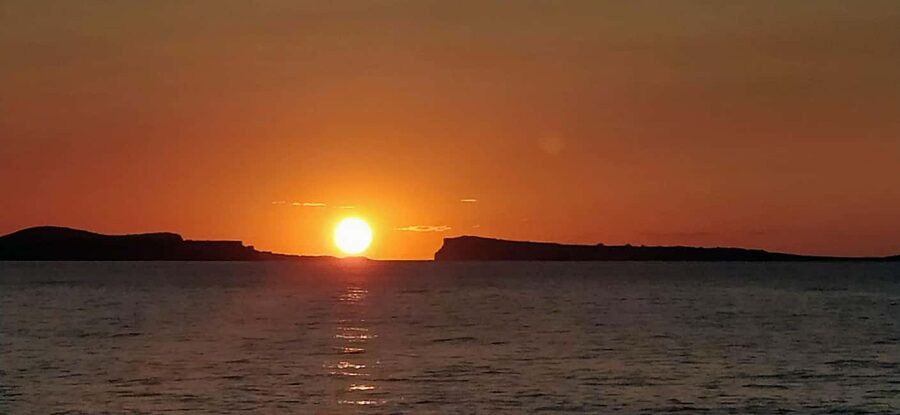 Ibiza: Snorkeling, Sunset Beach and Cave Boat Trip - Meeting the boat in San Antonio