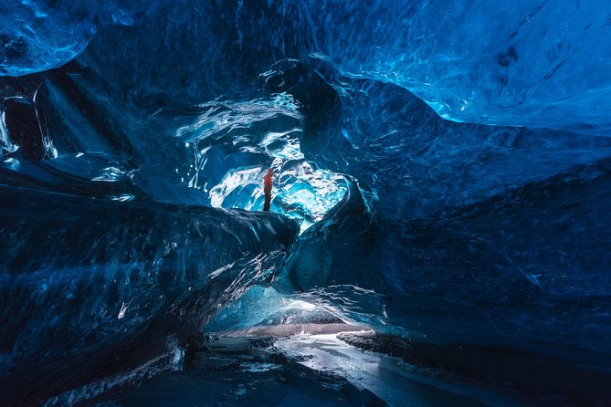 Ice Cave Tour in the National Park of Vatnajökull - Inside the cave: beauty, brevity, and patience