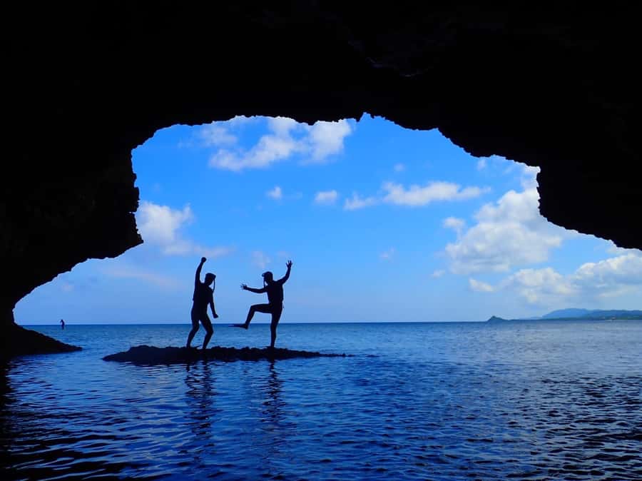 Ishigaki: Canoe or SUP at Kabira Bay＆Snorkeling at Blue Cave - What makes the price worthwhile