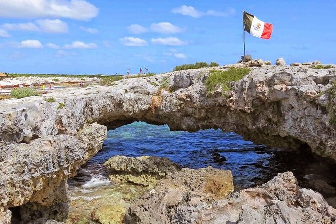 Jade Caverns Private Jeep Tour with Lunch and Snorkeling - Guide quality is the strongest part