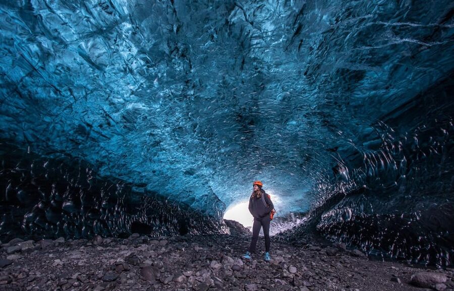 Jökulsárlón: Crystal Ice Cave Super Jeep Tour - Meeting the orange truck at Jökulsárlón