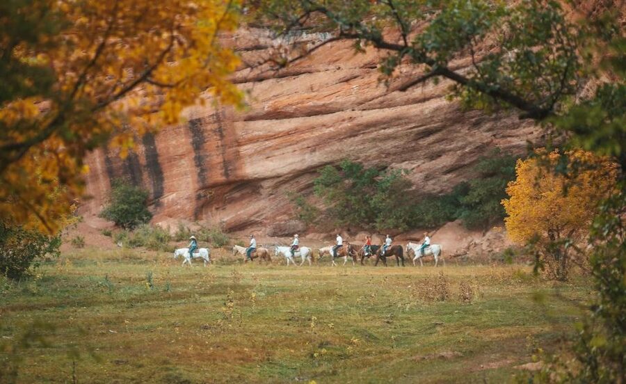 Kanab: Cave Lakes Canyon Horseback Riding Experience - Who should book this ride?