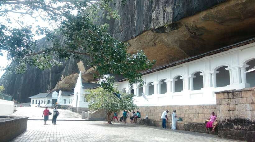 Kandy: Sigiriya Fortress & Cave Temple Full Day Private Tour - Matale spice garden and herbal foot massage