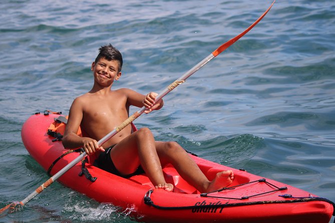 Kayak tour in Lagos to visit the caves. - The Beach Stop and Snorkeling Break