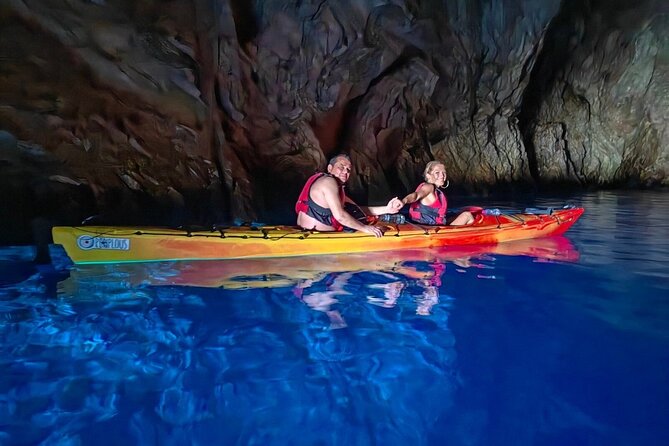 Kayak Trip to Hidden blue Cave, with lunch & fruits. - The practical packing list