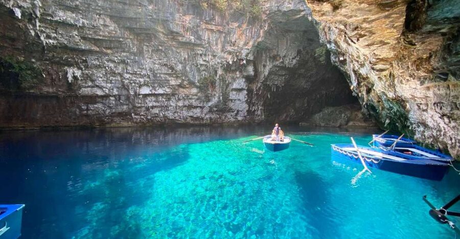 Kefalonia:Melissani Lake,Drogarati Cave & Antisamos Day Trip - Why this seven-hour Kefalonia trip works well