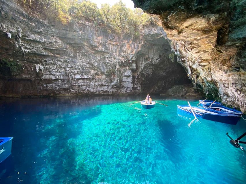 Kefalonia:Melissani Lake,Drogarati Cave & Antisamos Day Trip - What the $64 price really includes