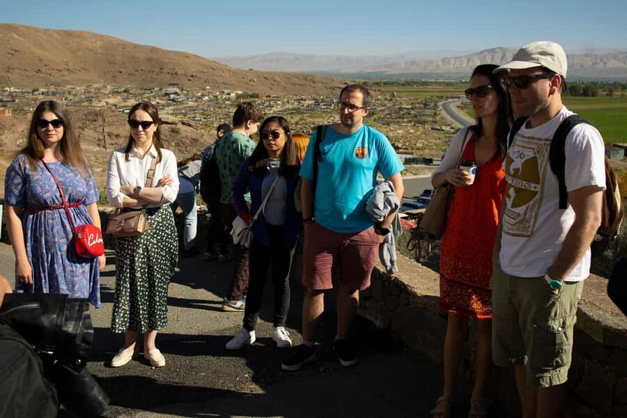 Khor Virap, Noravank and Birds' Cave Trip with Wine Tasting - Who should book this experience?