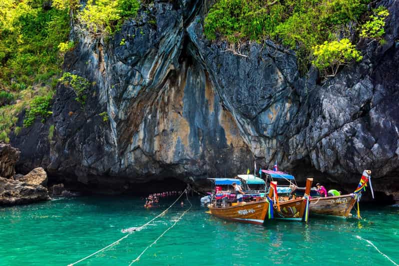 Ko Lanta: Emerald Cave and 4 Islands Tour by Longtail Boat - The early pickup and ride to Koh Lanta Old Town Pier