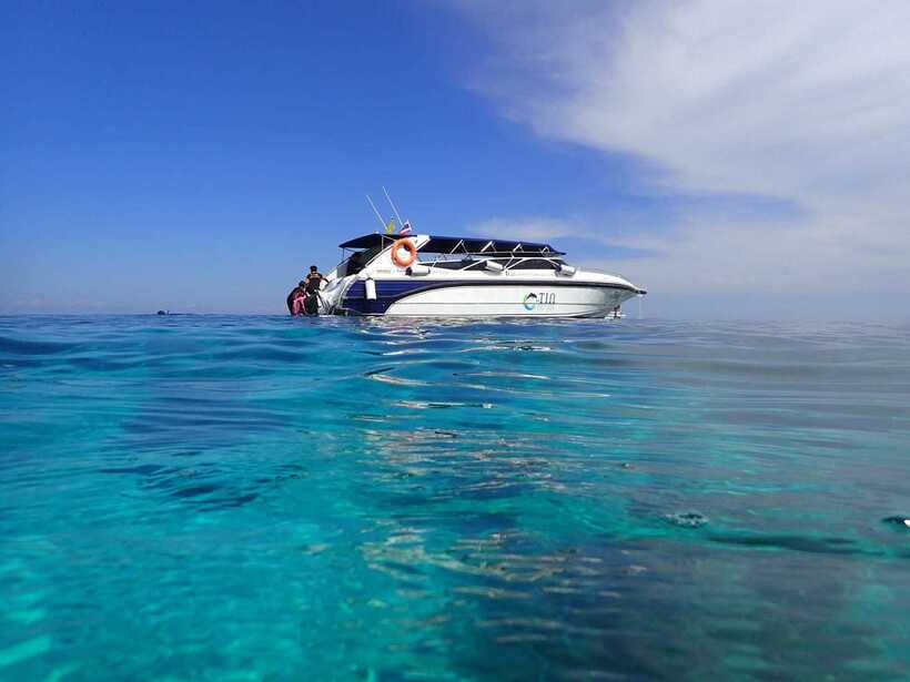 Koh Lanta: 4-Island Adventure Tour to Emerald Cave - Koh Kradan combines reef time with a proper beach break