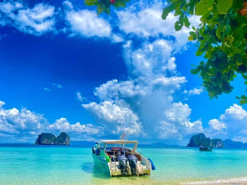 Koh Lanta: 4 Islands and Emerald Cave Snorkeling Trip - Koh Muk and the Swim Through Emerald Cave