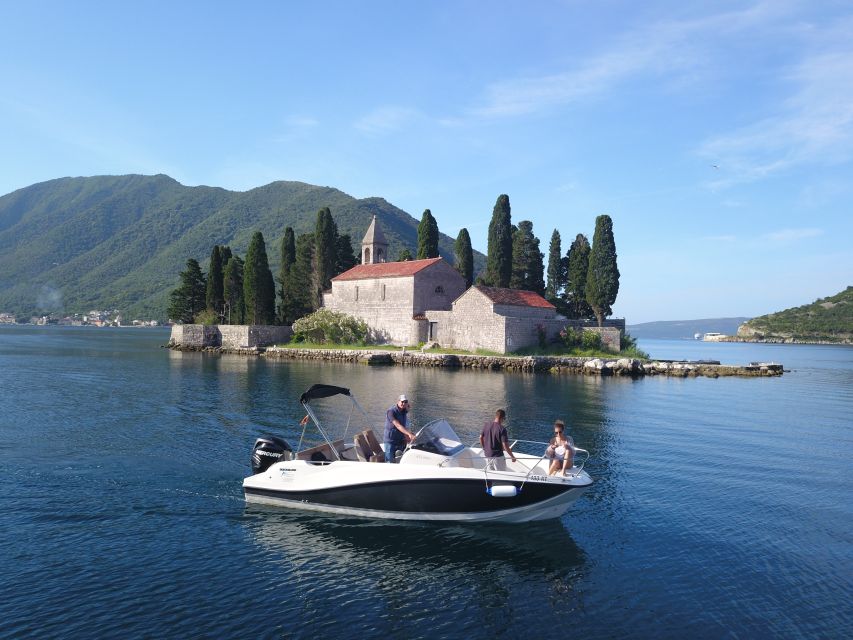 Kotor: Blue Cave, Žanjic Beach Speedboat Tour - A former submarine tunnel on the way back