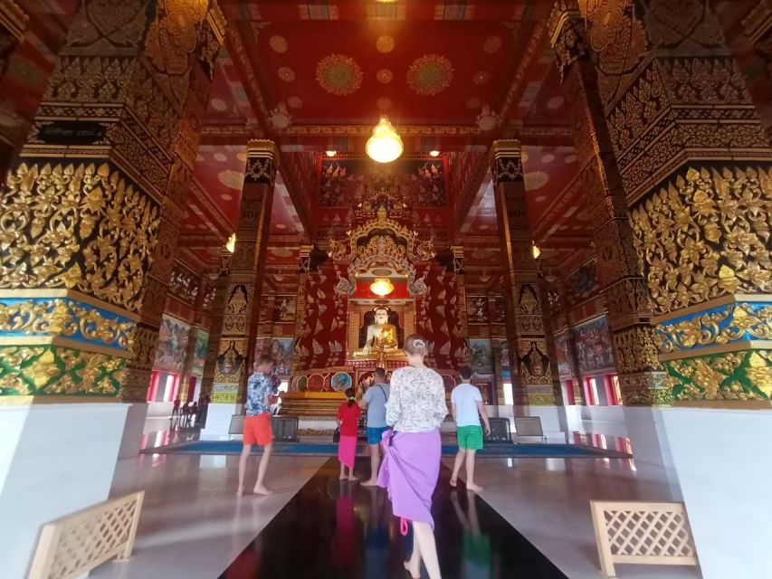 Krabi: Klang Cave, Bangtong Temple with Bor Thor Kayaking - Bor Thor kayaking through limestone country