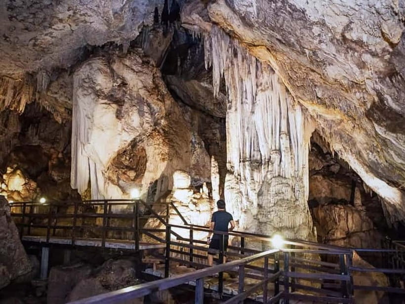Krabi: Railay Phra Nang & Diamond Cave Sunset Plankton Tour - Diamond Cave and its 130 meters of formations