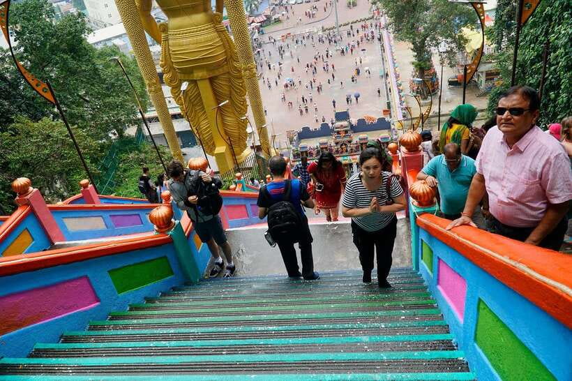Kuala Lumpur: Batu Caves & Historic Buildings Tour - Batu Caves and the 272-step climb