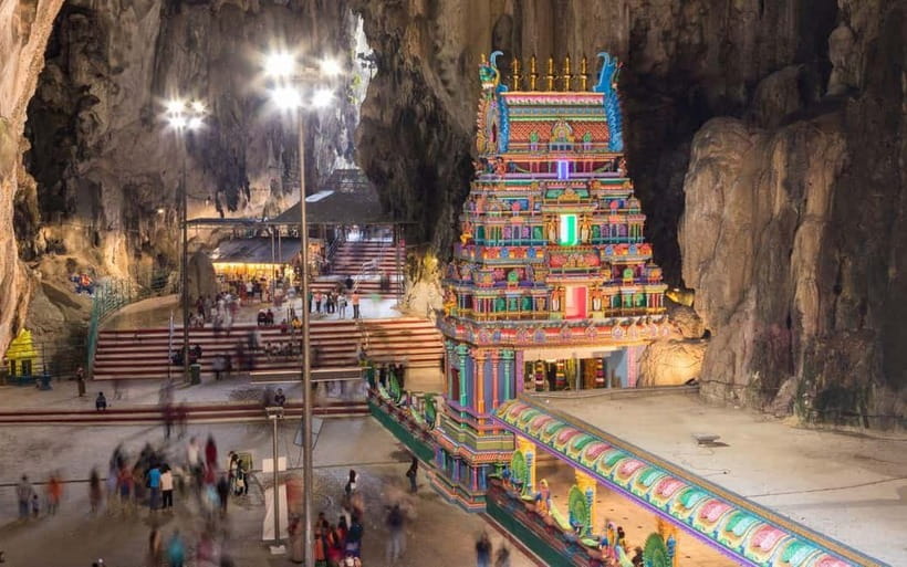 Kuala Lumpur: Batu Caves & Kuala Gandah Elephant Sanctuary - Three hours with rescued elephants