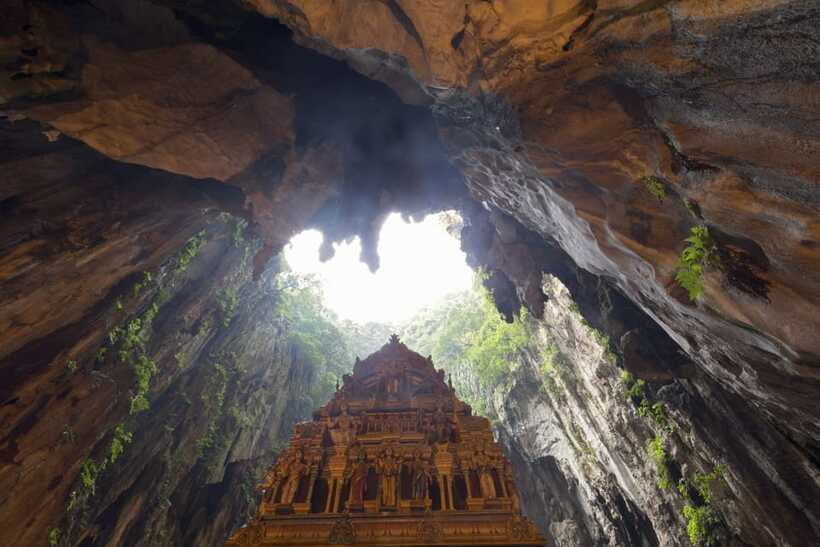 Kuala Lumpur : Batu Caves Private Tour - Ramayana Cave adds stories beyond the staircase