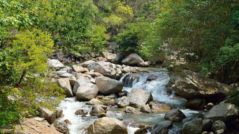 Kuala Lumpur: Batu Caves, Ramayana Caves & Kanching Falls - How the five-hour schedule works