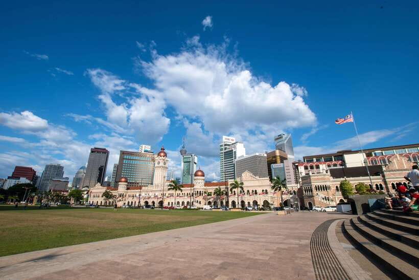 Kuala Lumpur: City Sights, Batu Caves and Fireflies Day Trip - Melawati Hill adds monkeys and open views