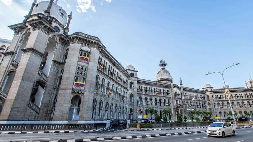 Kuala Lumpur: City Tour & Batu Caves Combo - River of Life adds a short waterfront pause