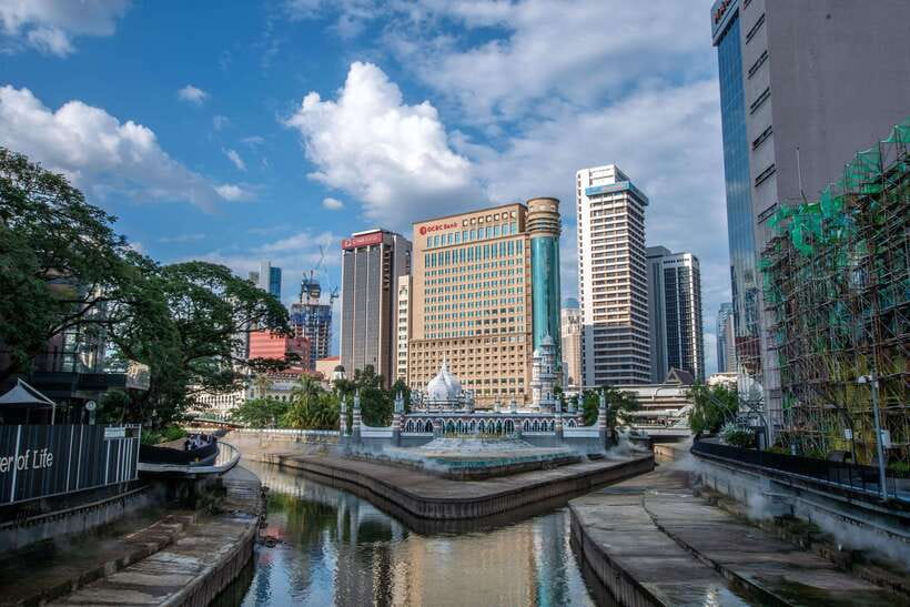 Kuala Lumpur: City Tour & Batu Caves Combo - Chocolate is a pleasant finish, but know the purpose